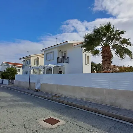 Faros Relaxing Seaside Λάρνακα